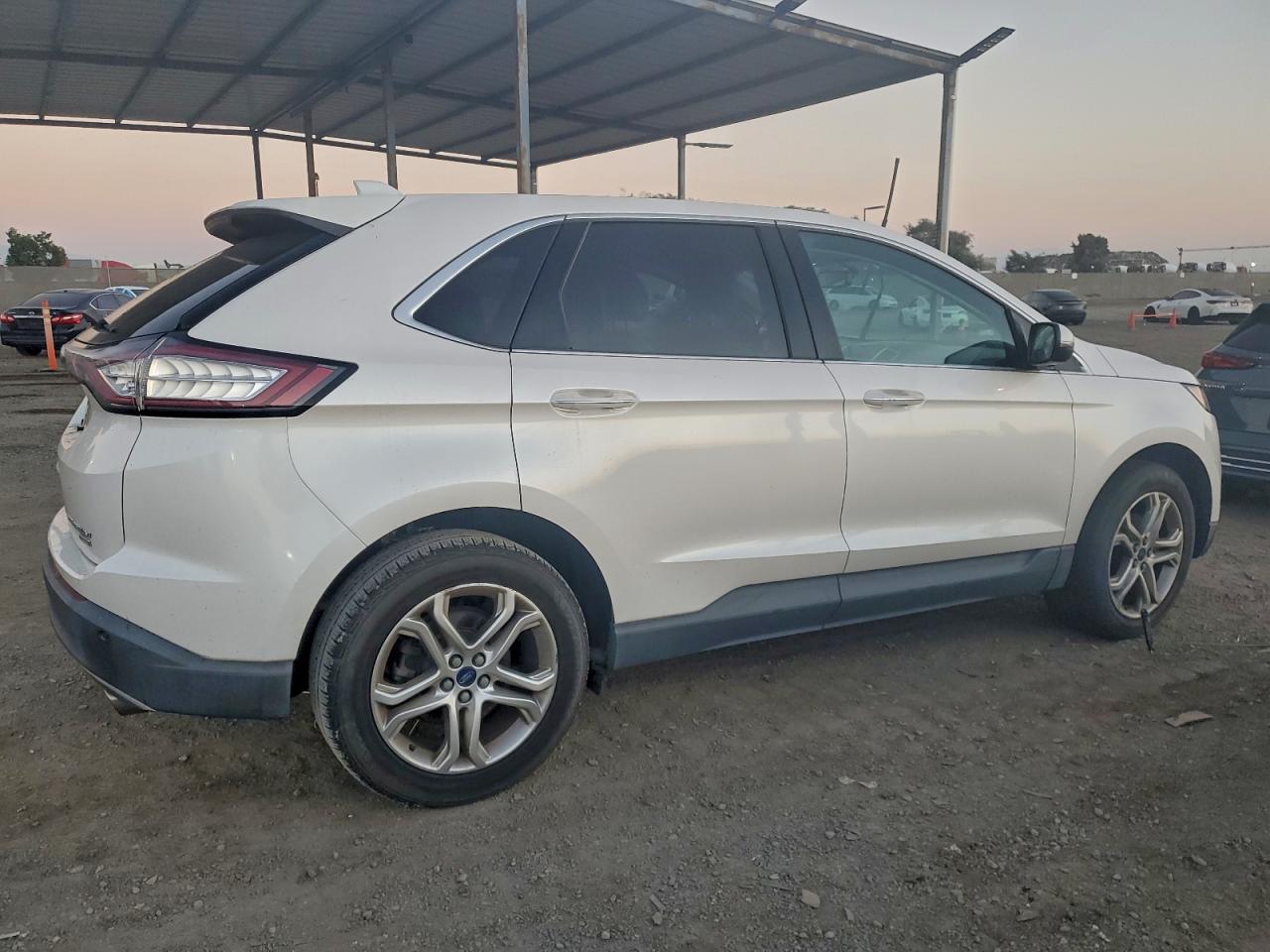2015 FORD EDGE TITANIUM photo 3