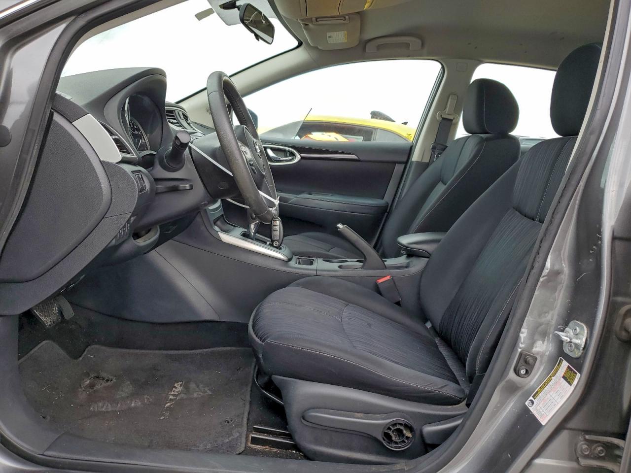 2016 NISSAN SENTRA S photo 13