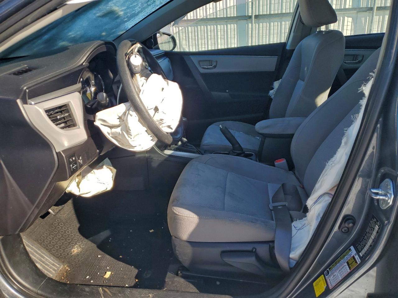2016 TOYOTA COROLLA L photo 25