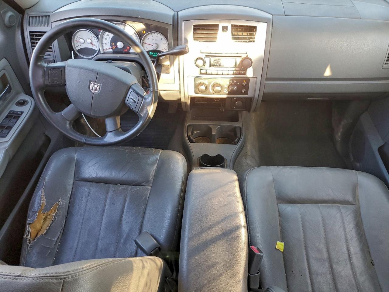 2005 DODGE DAKOTA QUAD LARAMIE photo 15