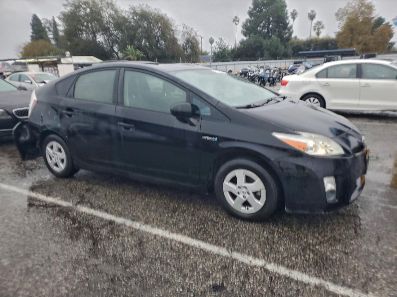 2010 TOYOTA PRIUS photo 13