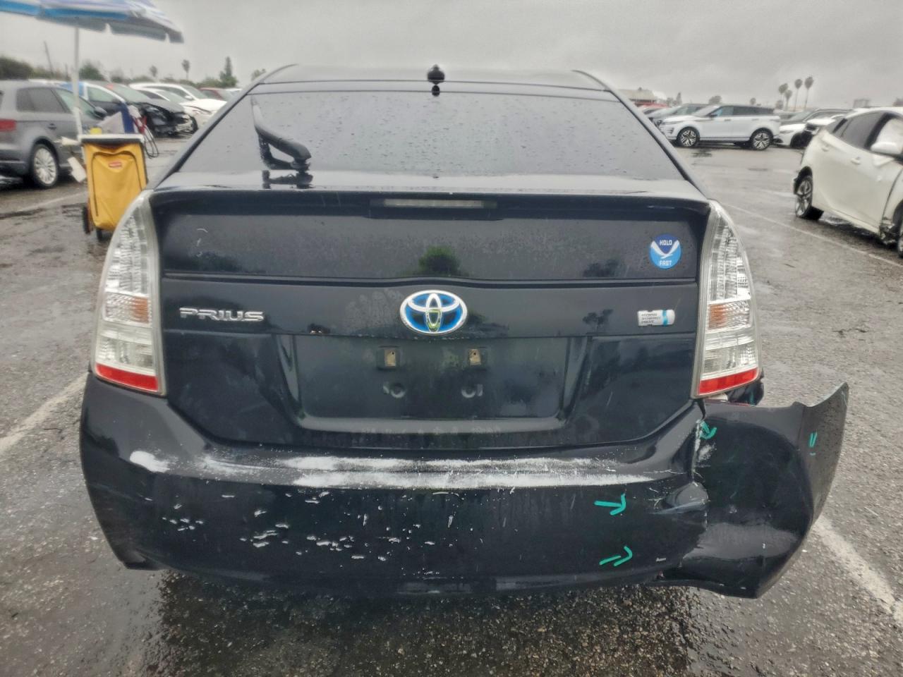 2010 TOYOTA PRIUS photo 21