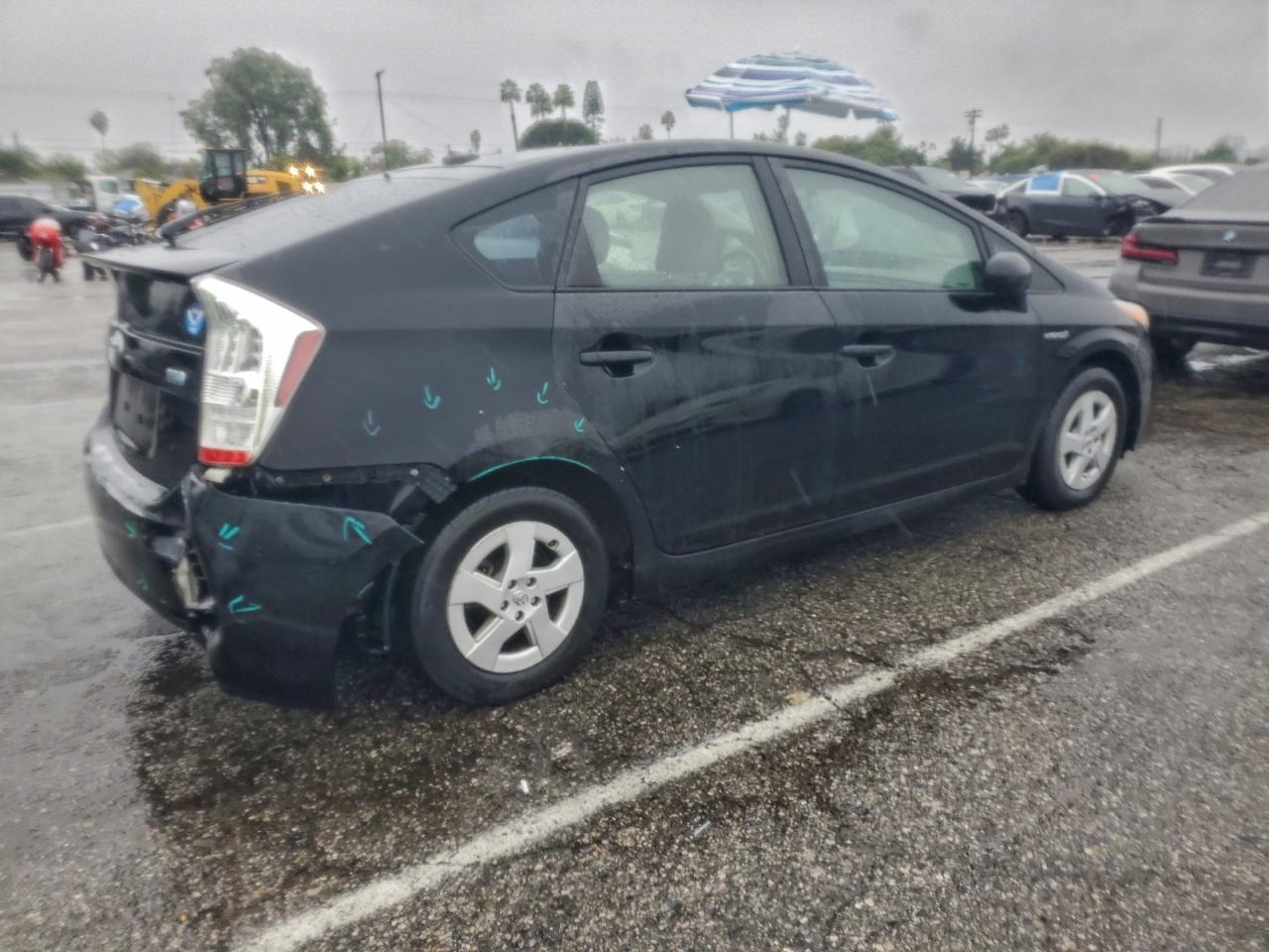 2010 TOYOTA PRIUS photo 9