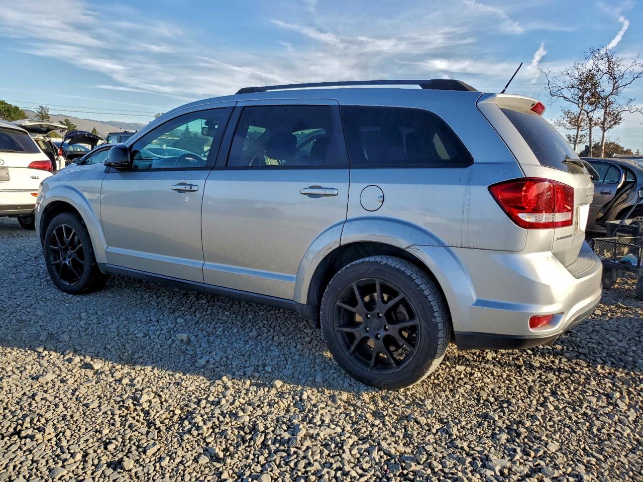 2014 DODGE JOURNEY SXT photo 3