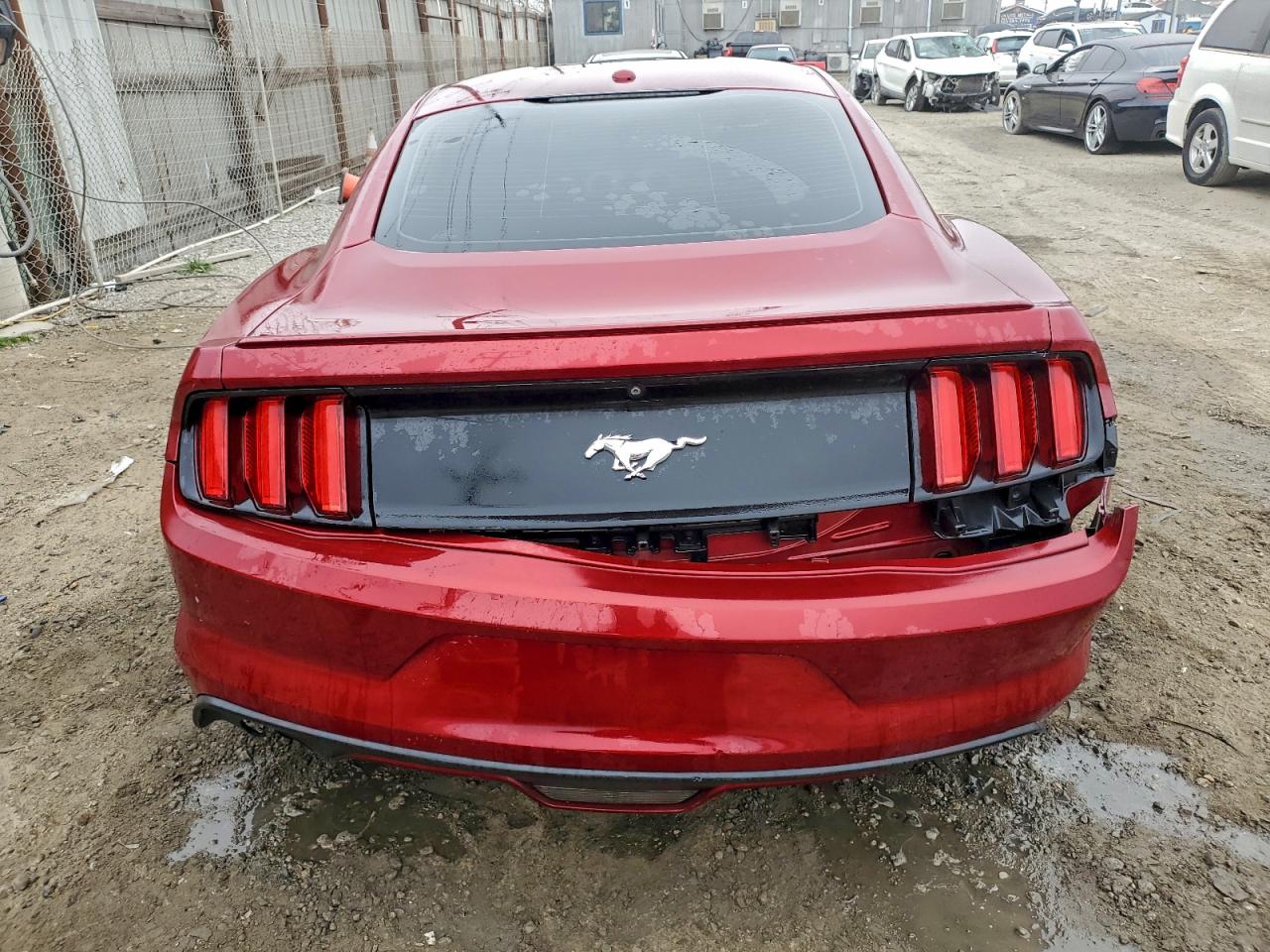 2017 FORD MUSTANG photo 6