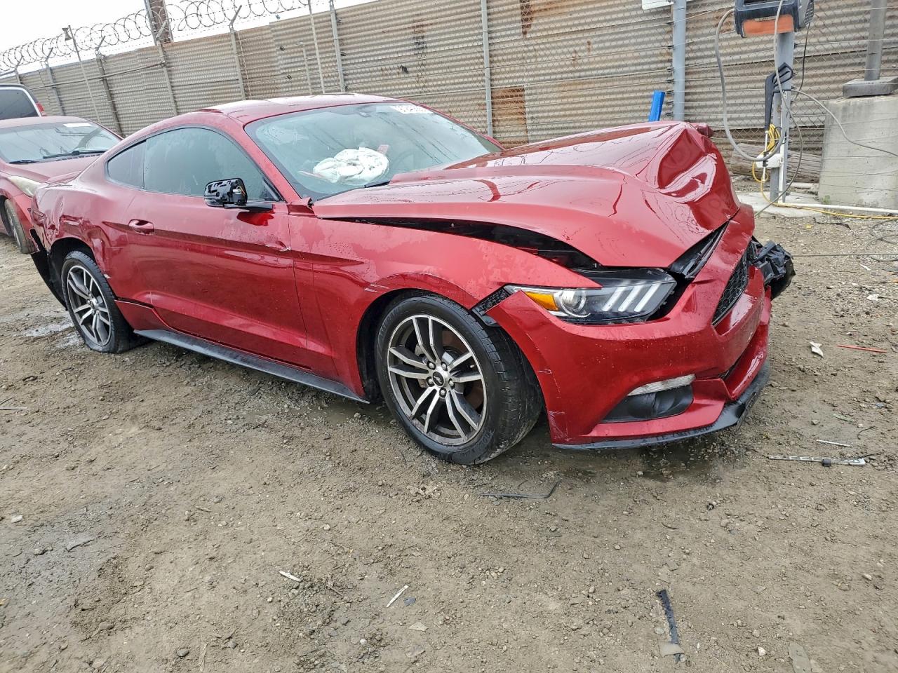 2017 FORD MUSTANG photo 4