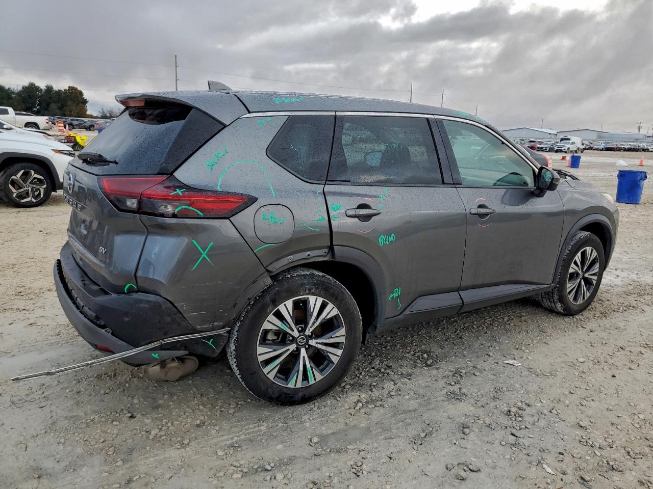 2021 NISSAN ROGUE SV photo 3