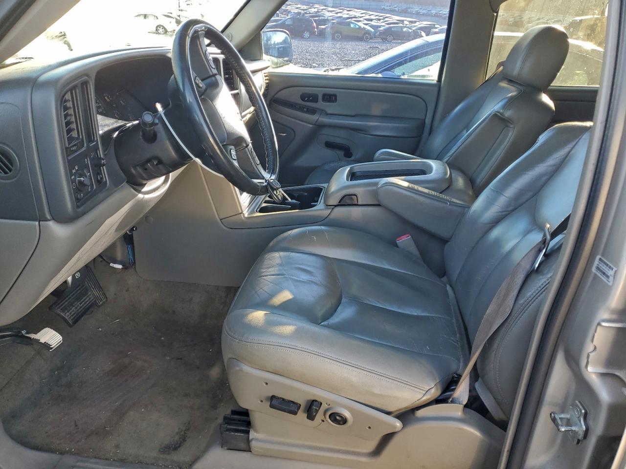 2005 CHEVROLET SUBURBAN C1500 photo 7