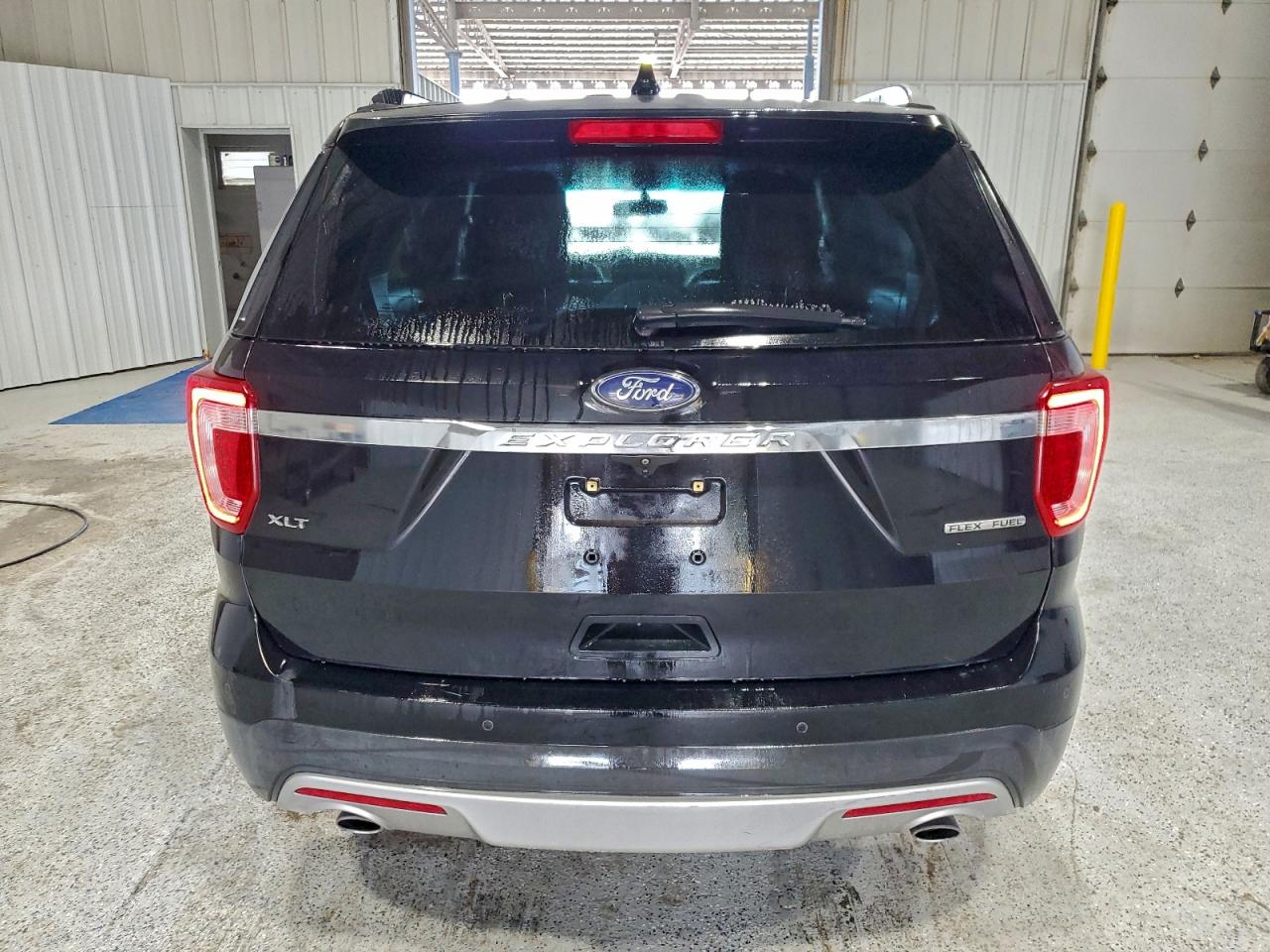 2016 FORD EXPLORER XLT photo 6