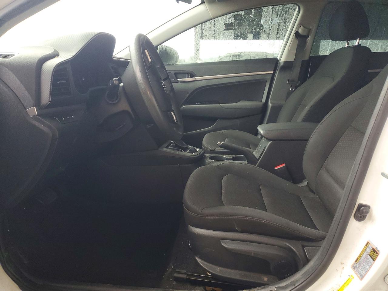 2020 HYUNDAI ELANTRA SEL photo 19