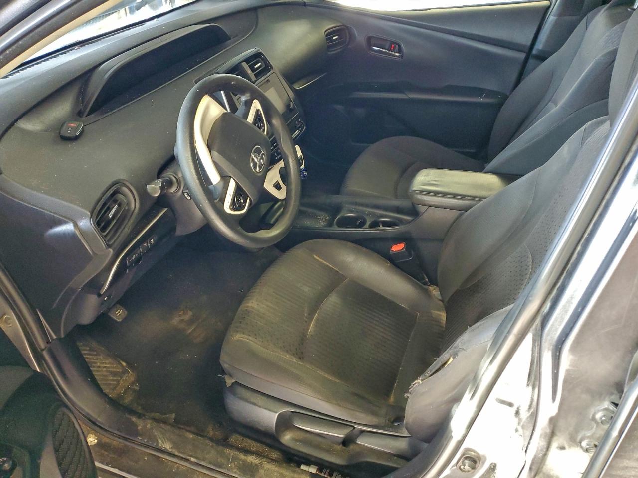 2017 TOYOTA PRIUS photo 7