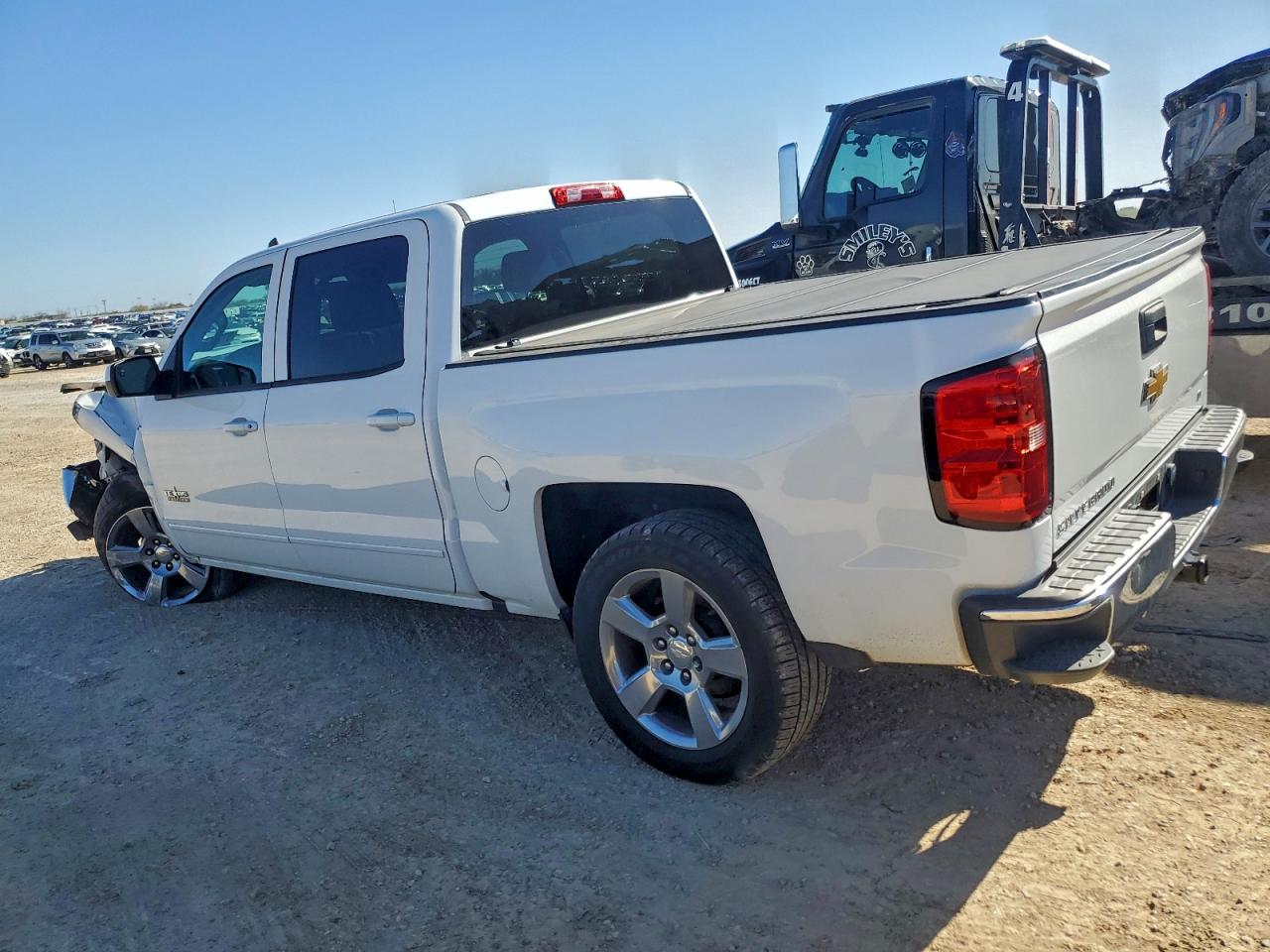 2018 CHEVROLET SILVERADO C1500 LT photo 4