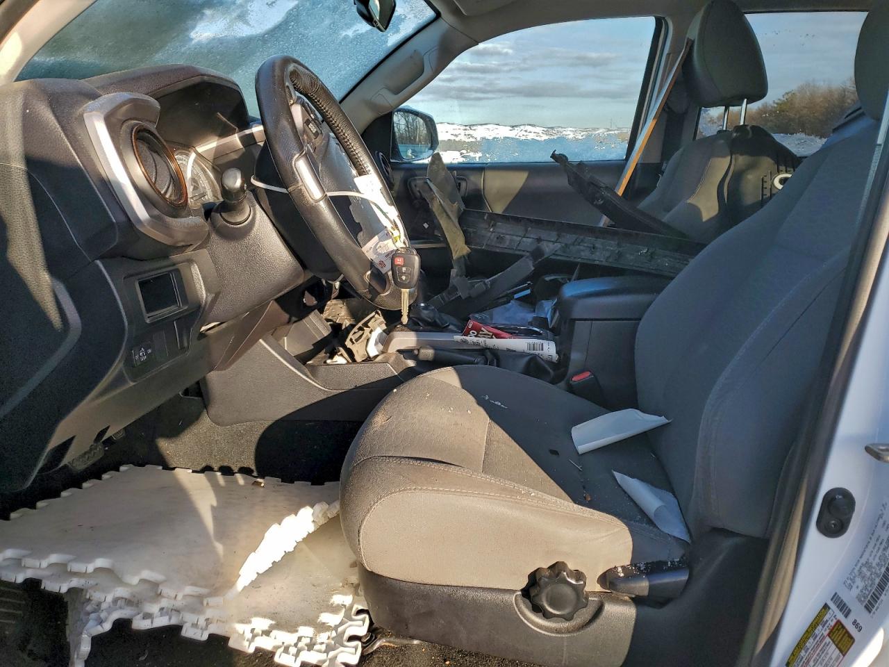 2017 TOYOTA TACOMA DOUBLE CAB photo 13