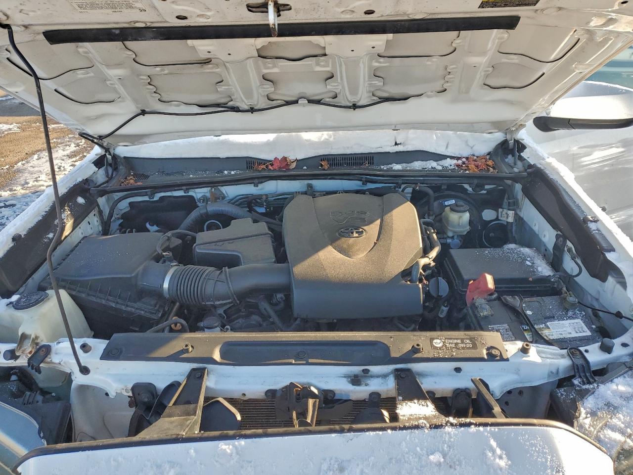 2017 TOYOTA TACOMA DOUBLE CAB photo 21