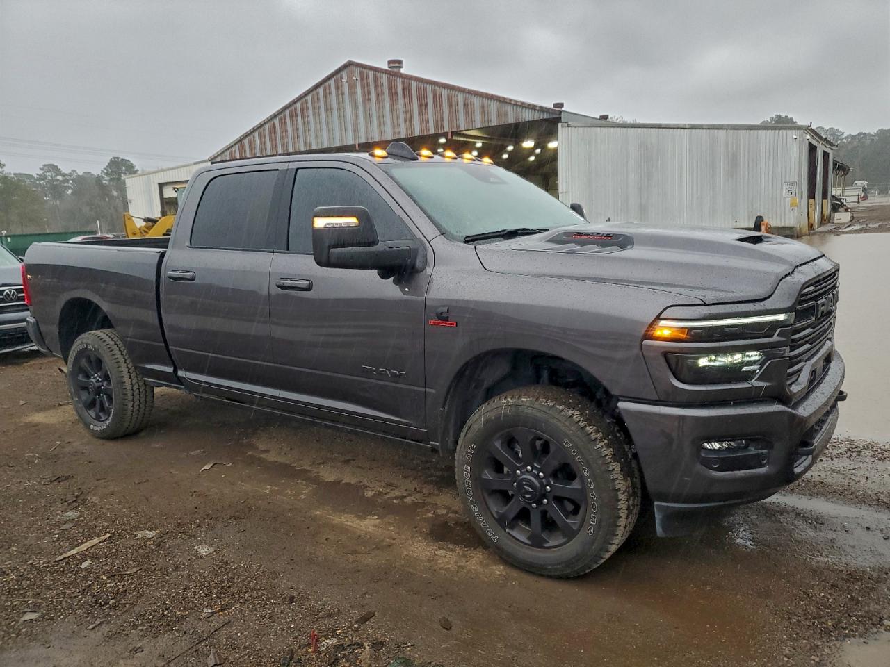 2025 RAM 2500 LARAMIE photo 4