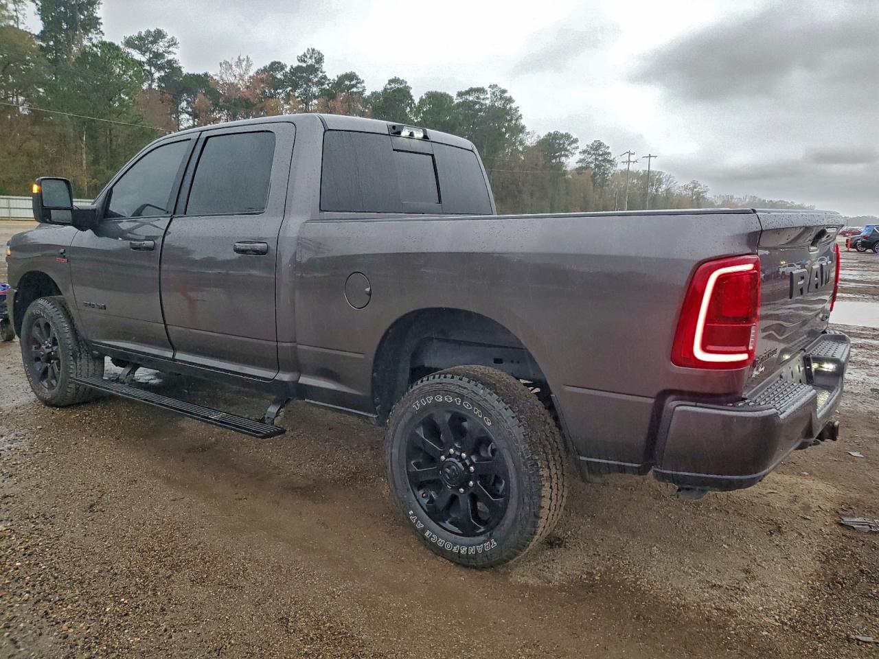 2025 RAM 2500 LARAMIE photo 2