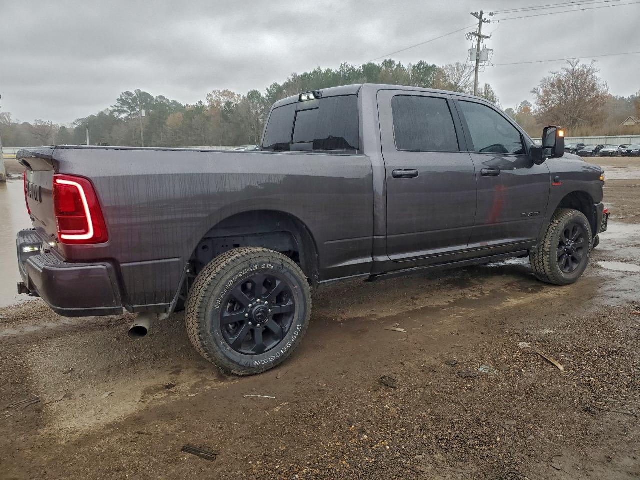 2025 RAM 2500 LARAMIE photo 3