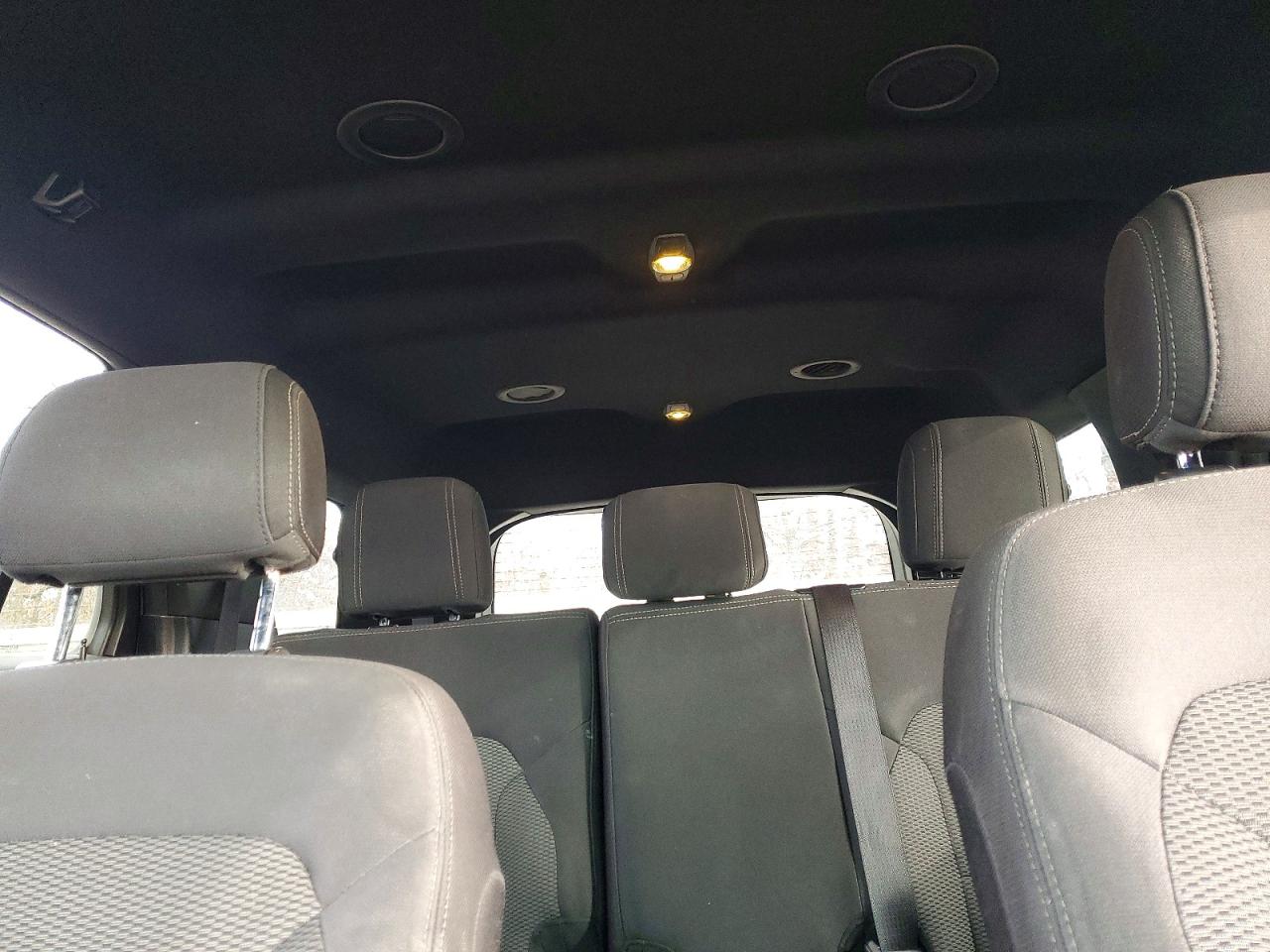 2016 FORD EXPLORER photo 10