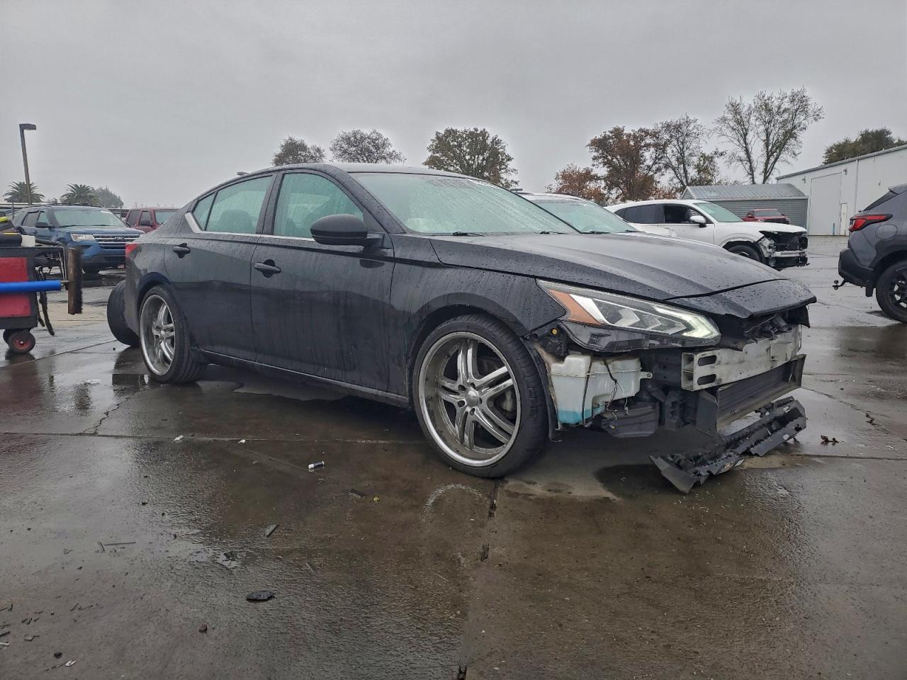 2019 NISSAN ALTIMA SR photo 4
