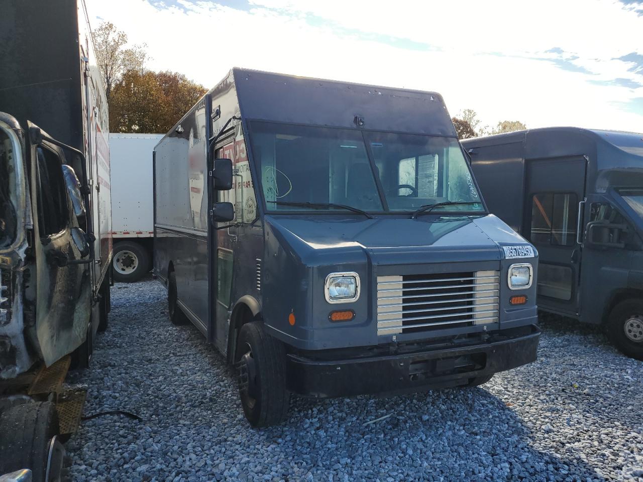 2020 FORD F59 - DELIVERY VAN photo 4