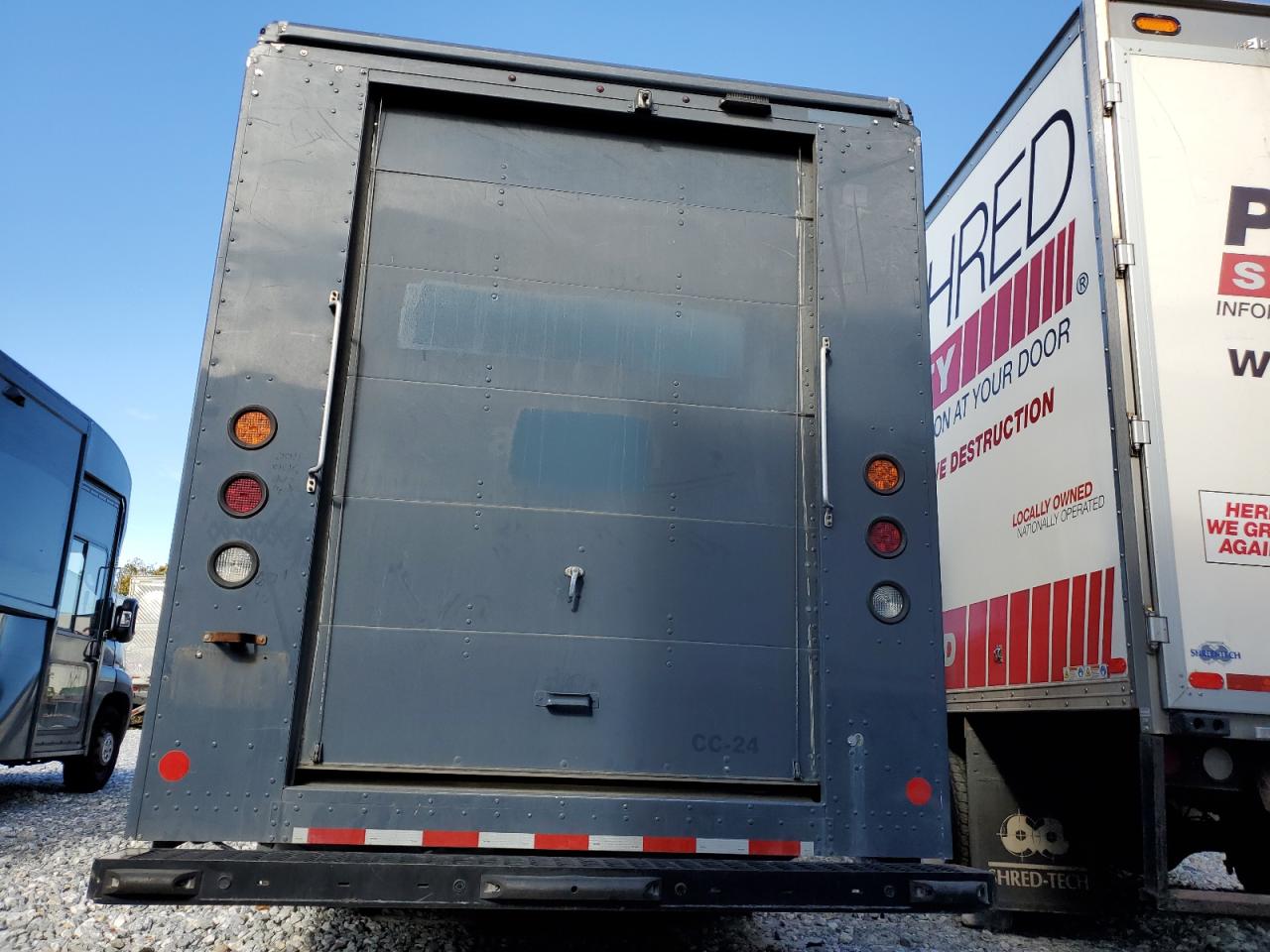 2020 FORD F59 - DELIVERY VAN photo 6
