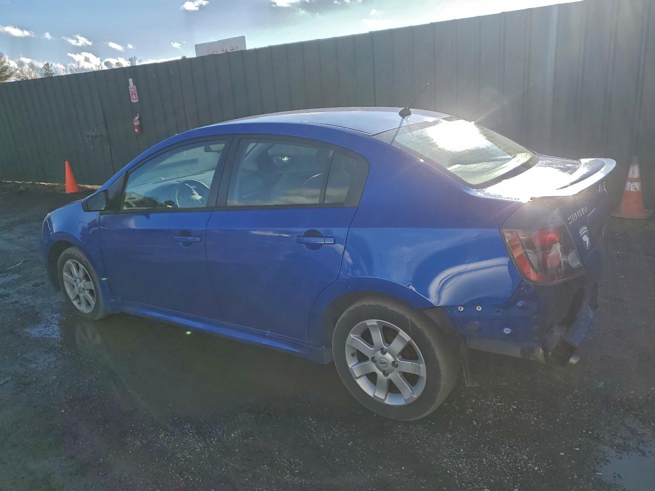 2011 NISSAN SENTRA 2.0 photo 3