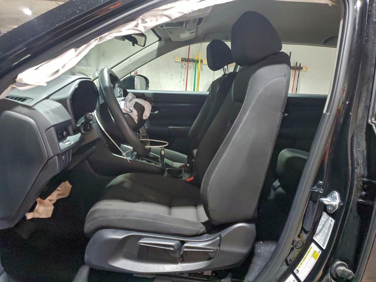 2024 HONDA CR-V LX photo 13