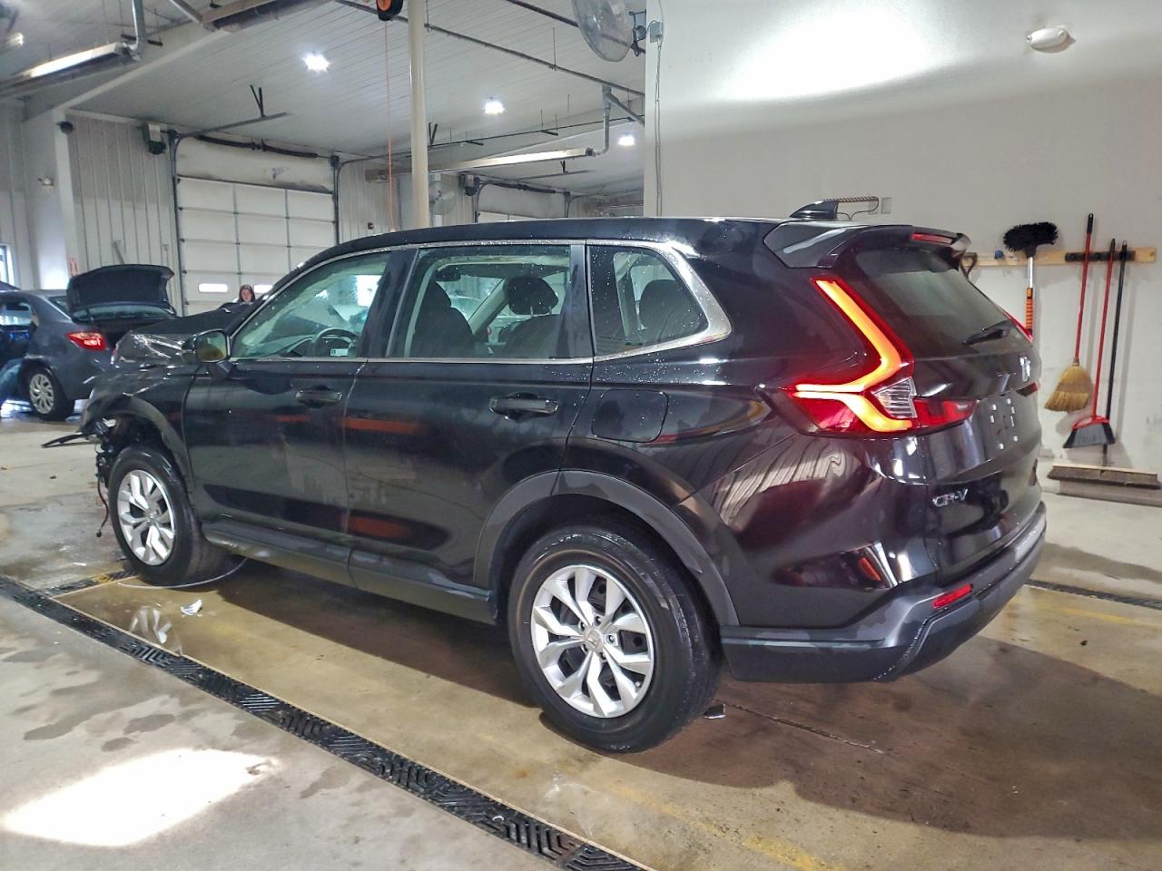 2024 HONDA CR-V LX photo 3