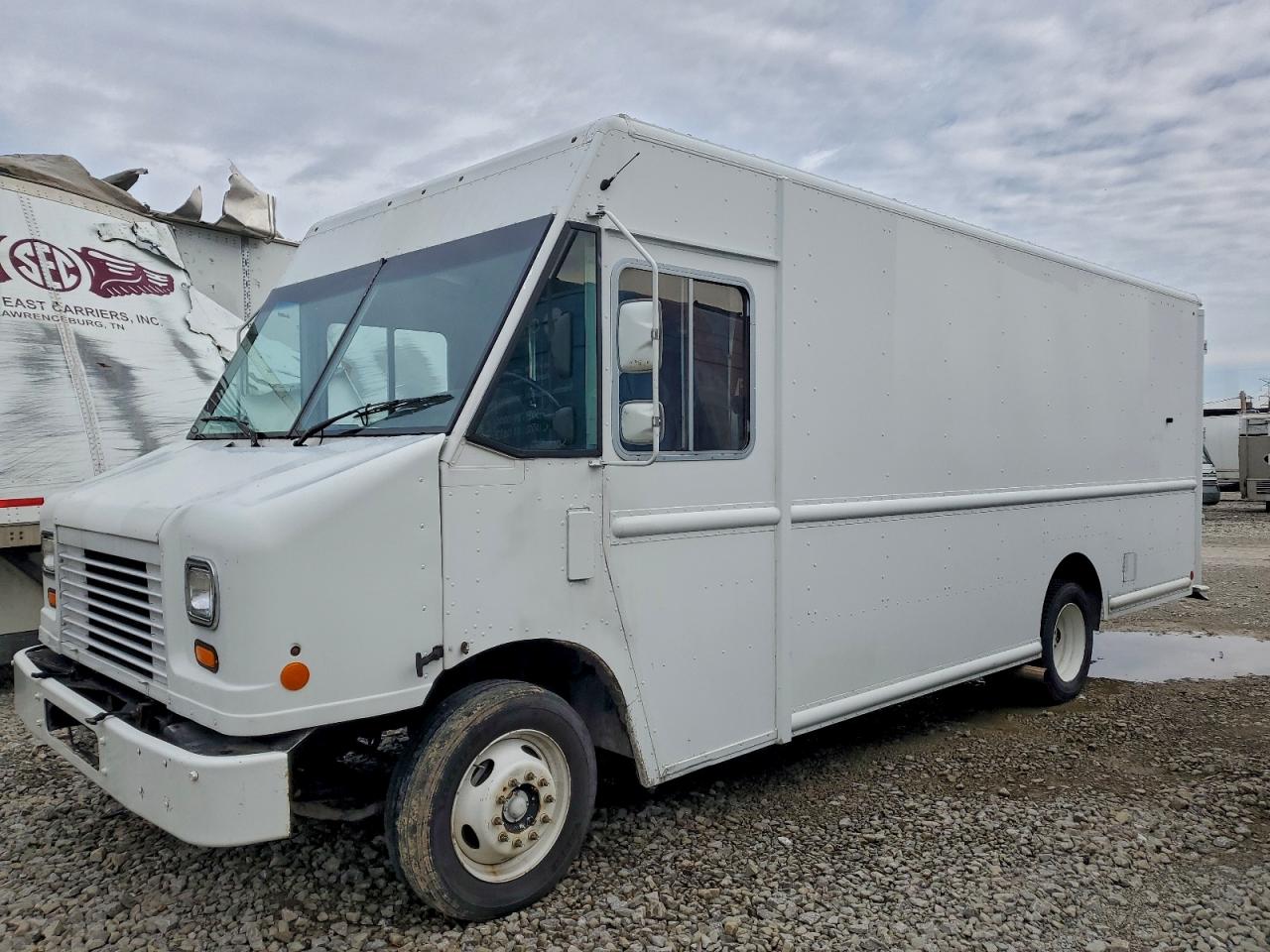 2013 FORD F59 - DELIVERY VAN — NORMAL WEAR damage — photo 1
