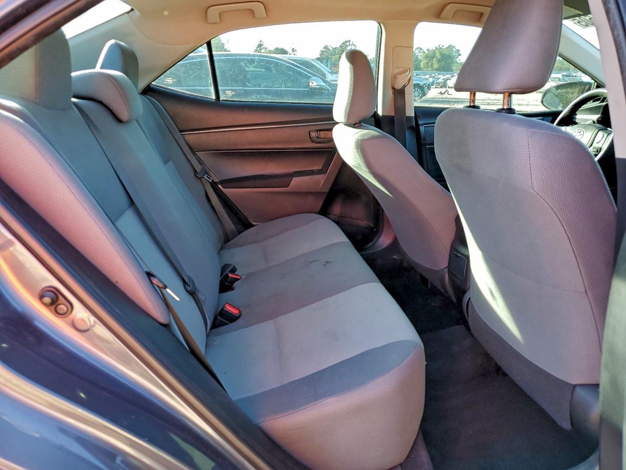 2014 TOYOTA COROLLA L photo 19