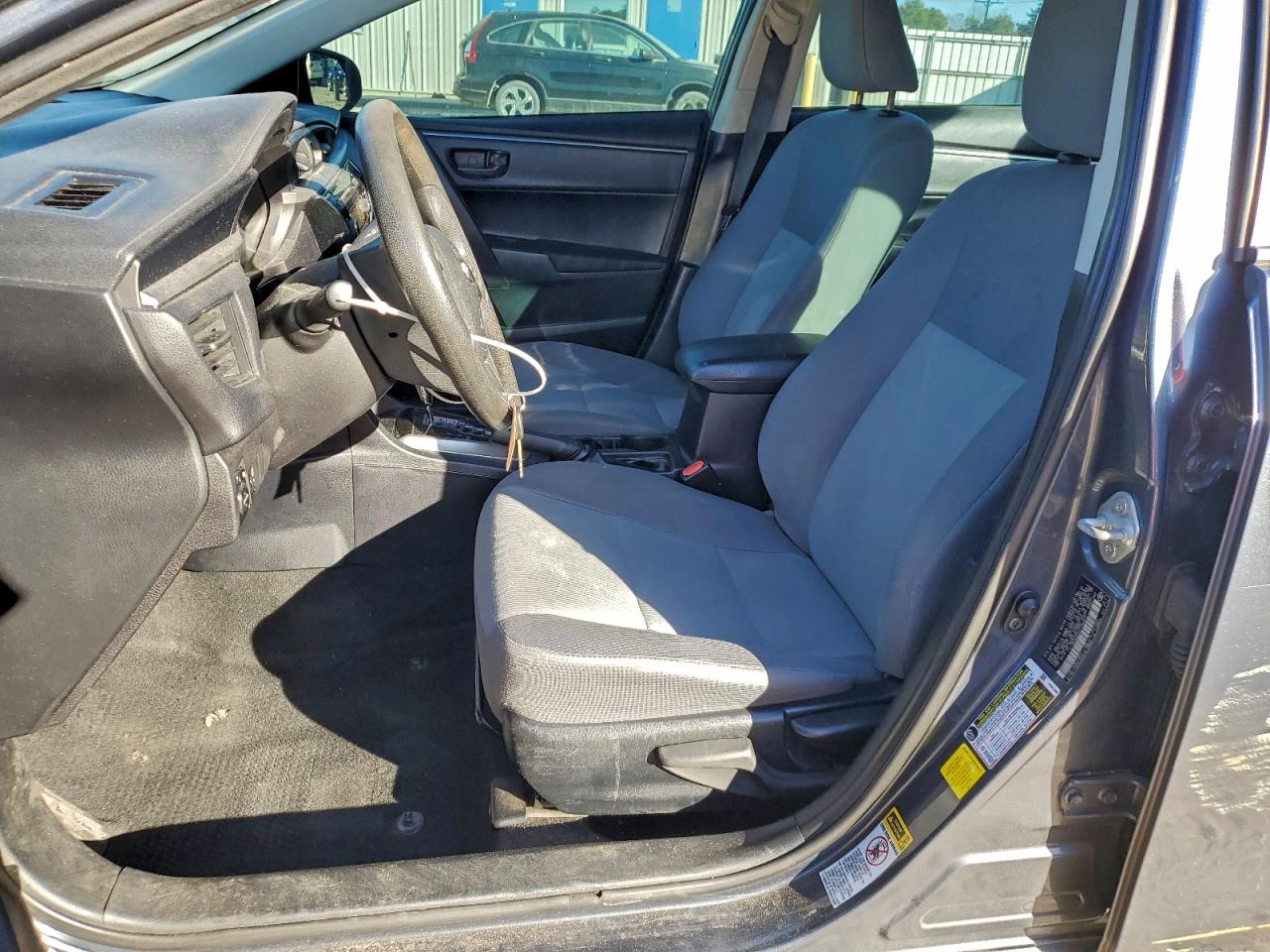 2014 TOYOTA COROLLA L photo 13