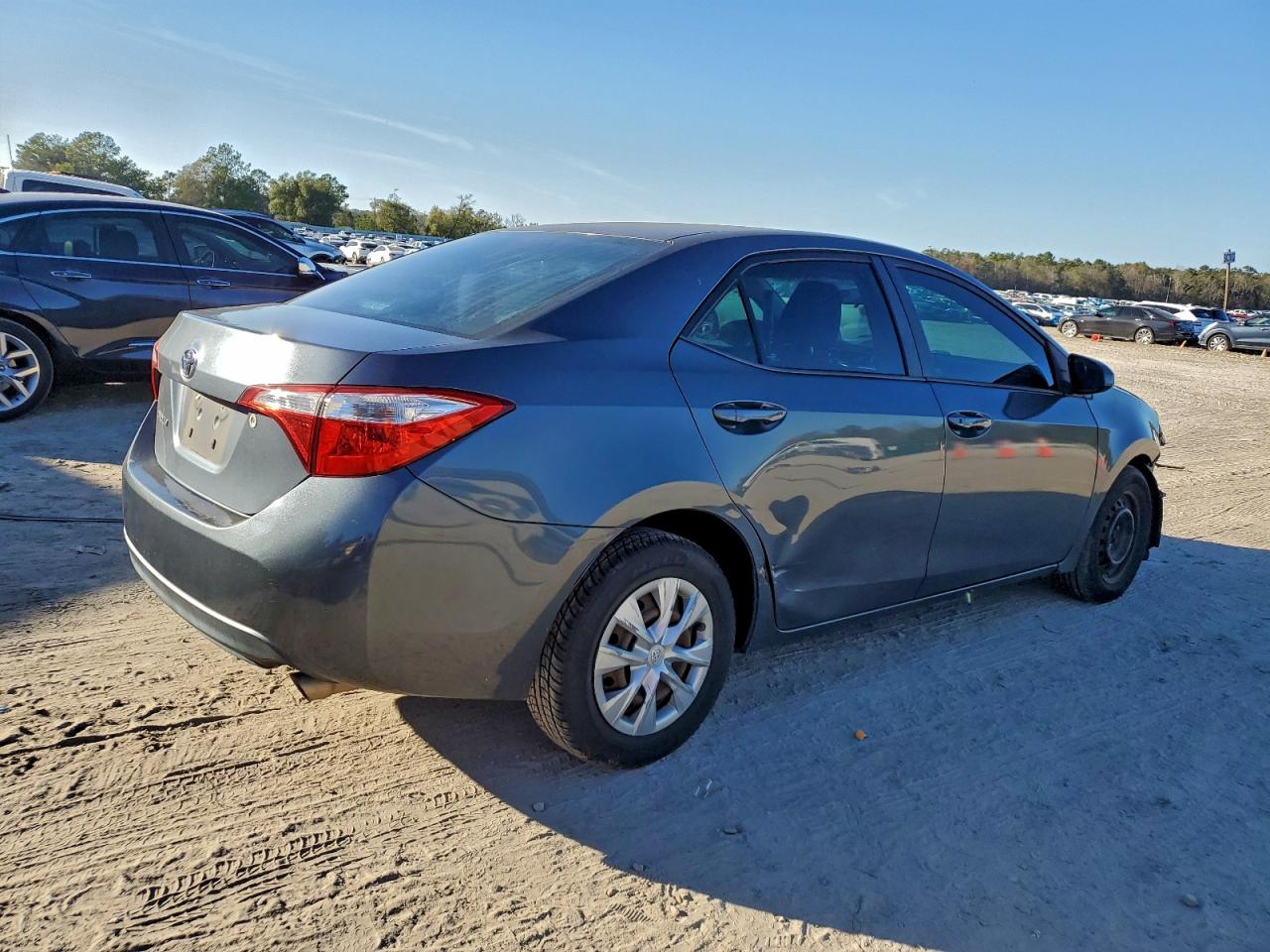 2014 TOYOTA COROLLA L photo 5