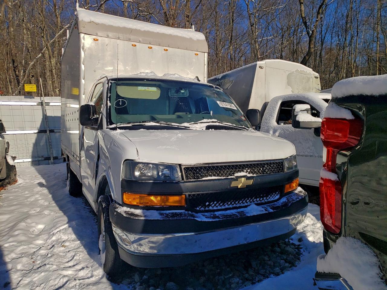 2023 CHEVROLET EXPRESS G3500 *** BOX TRUCK *** photo 9