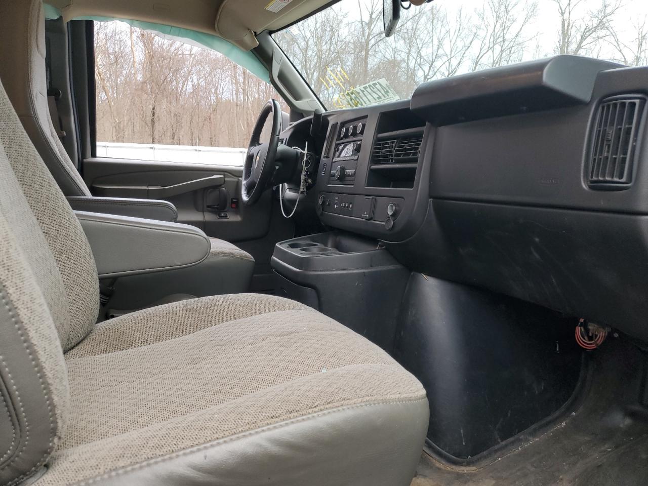 2023 CHEVROLET EXPRESS G3500 *** BOX TRUCK *** photo 21