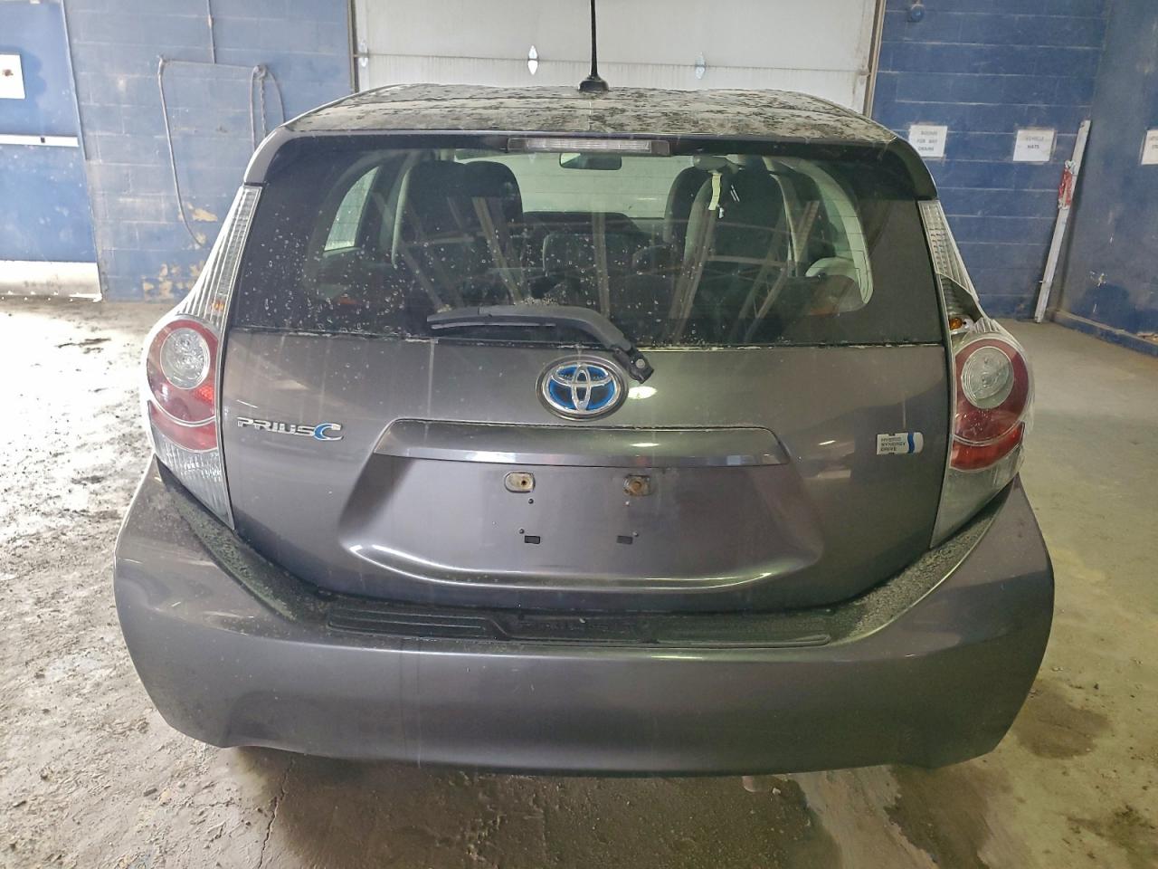 2013 TOYOTA PRIUS C photo 21