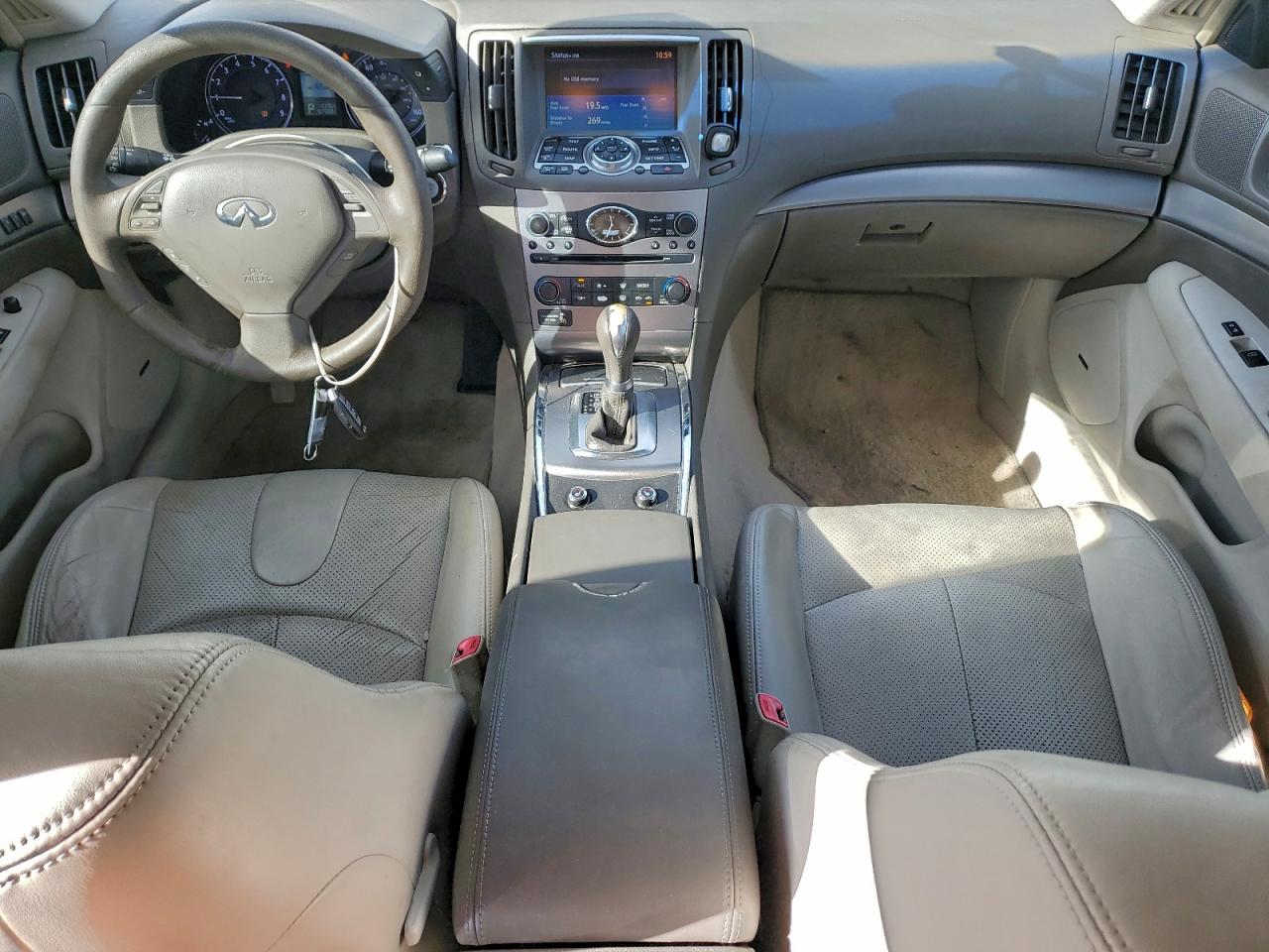 2010 INFINITI G37 BASE photo 15