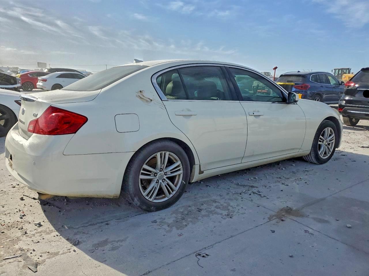 2010 INFINITI G37 BASE photo 5