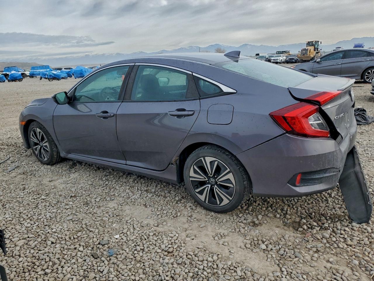 2017 HONDA CIVIC EX photo 2