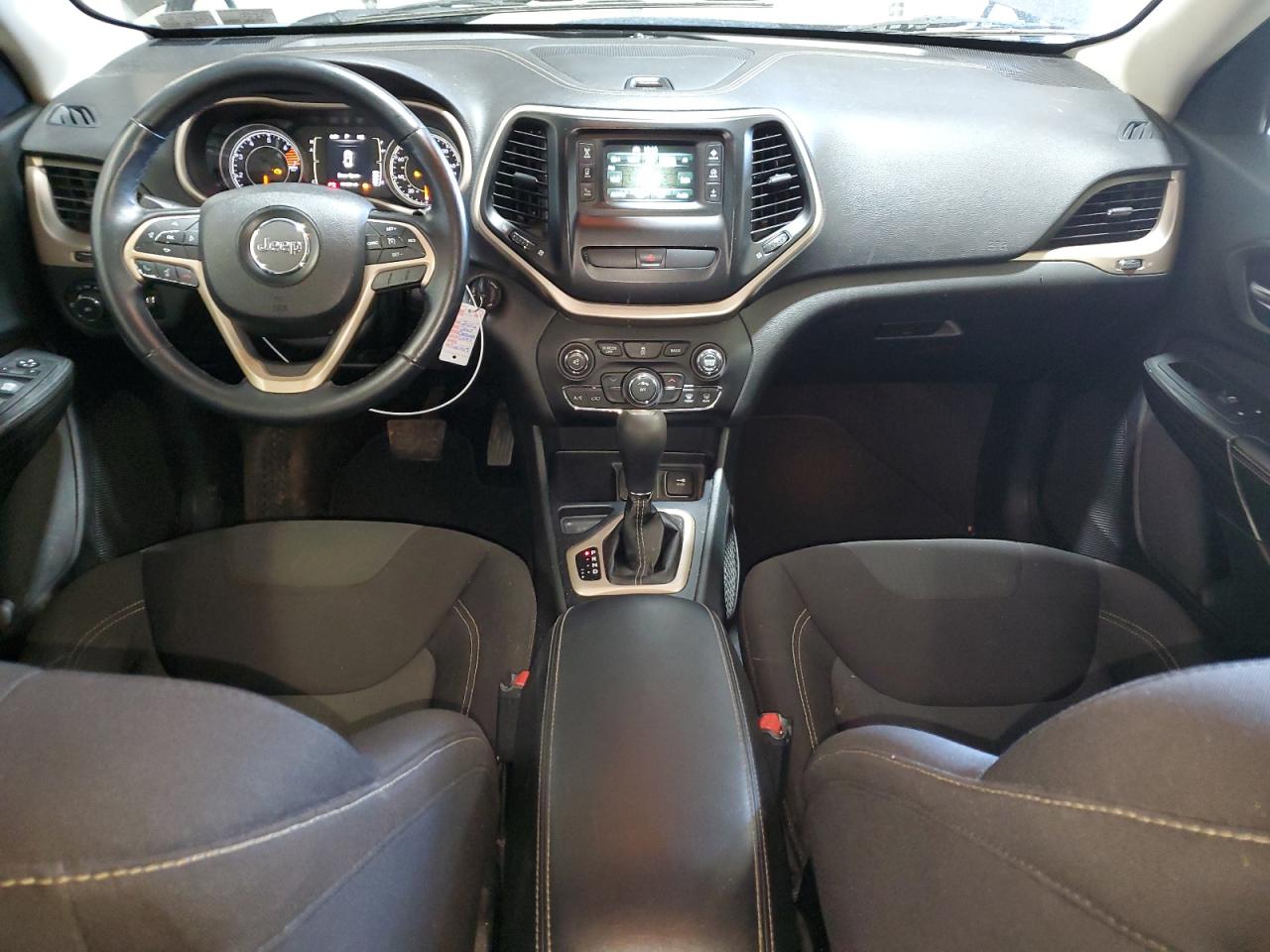 2016 JEEP CHEROKEE LATITUDE photo 15