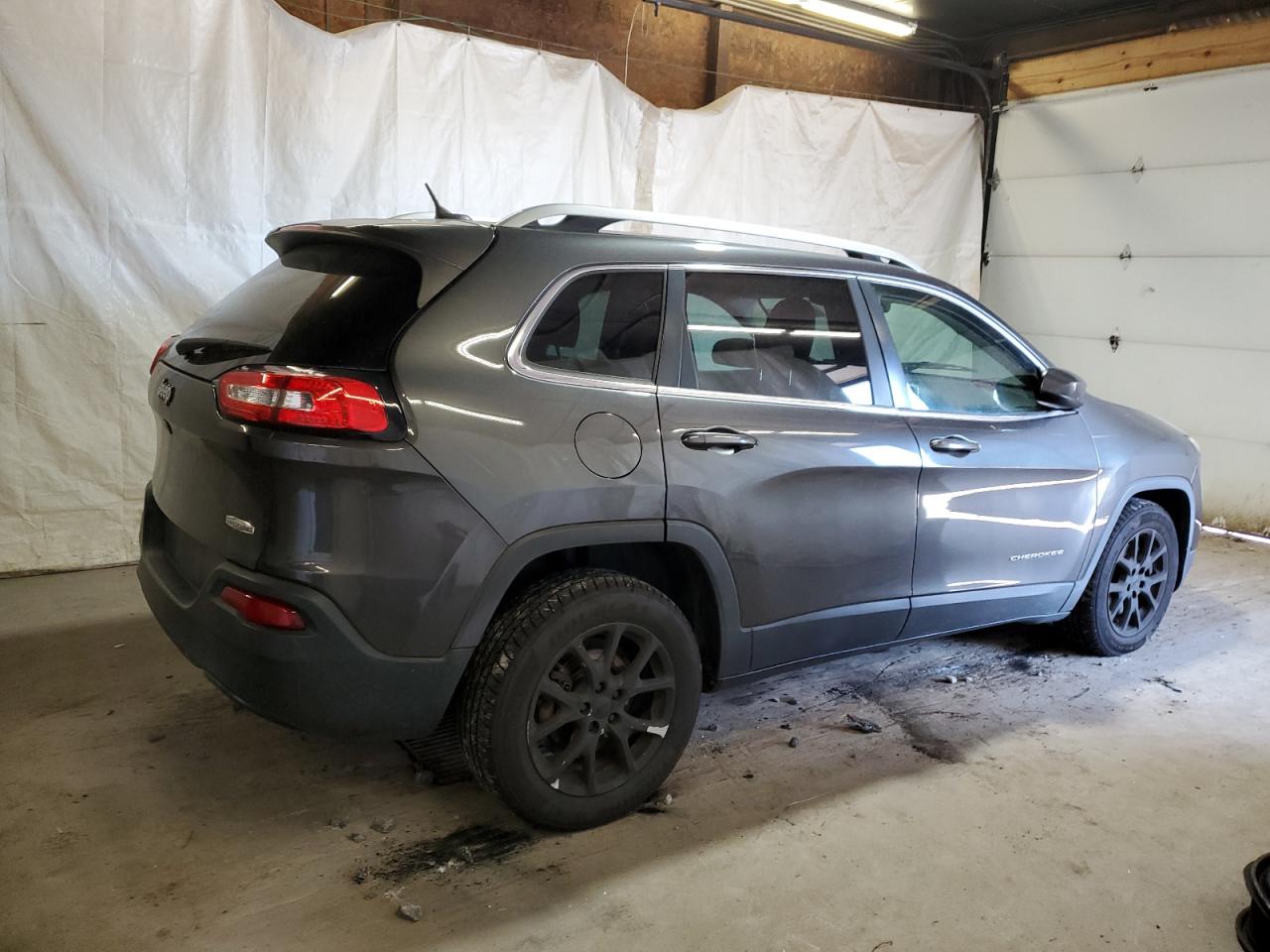 2016 JEEP CHEROKEE LATITUDE photo 5