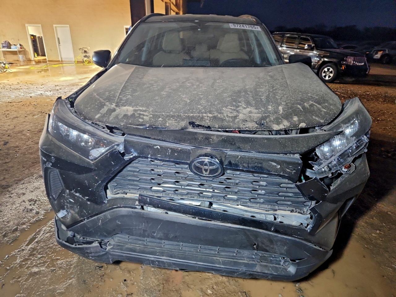2019 TOYOTA RAV4 LE photo 9