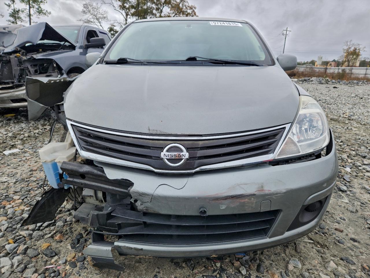 2011 NISSAN VERSA S photo 13