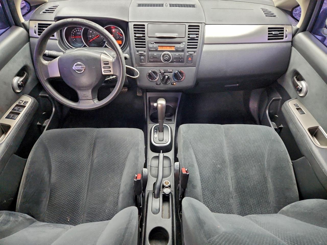 2011 NISSAN VERSA S photo 22