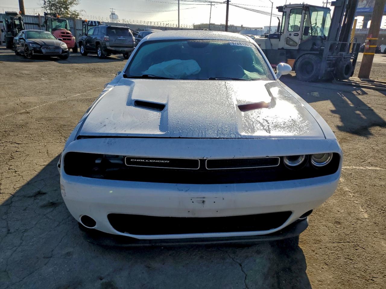 2016 DODGE CHALLENGER SXT photo 5