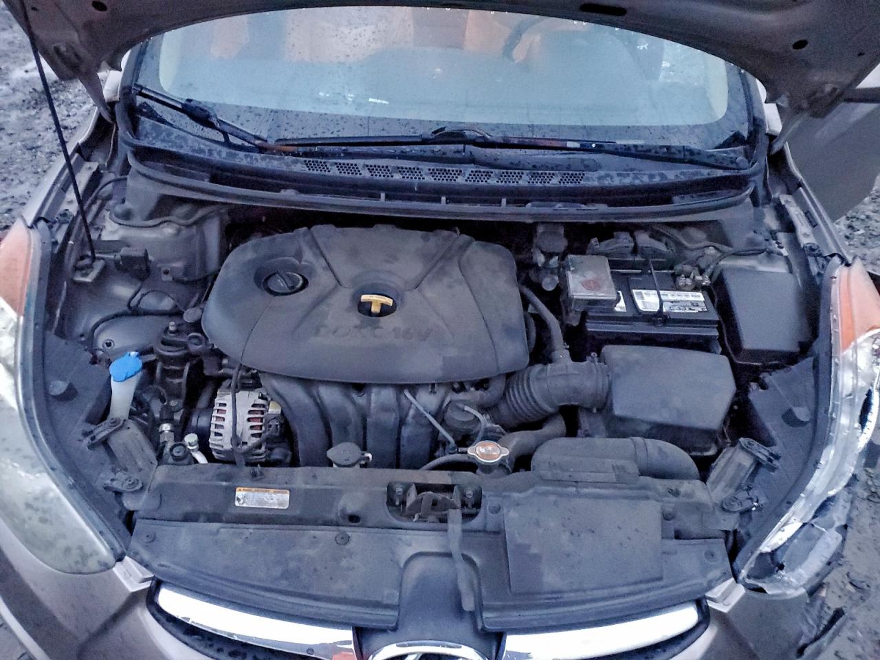 2013 HYUNDAI ELANTRA GLS photo 11