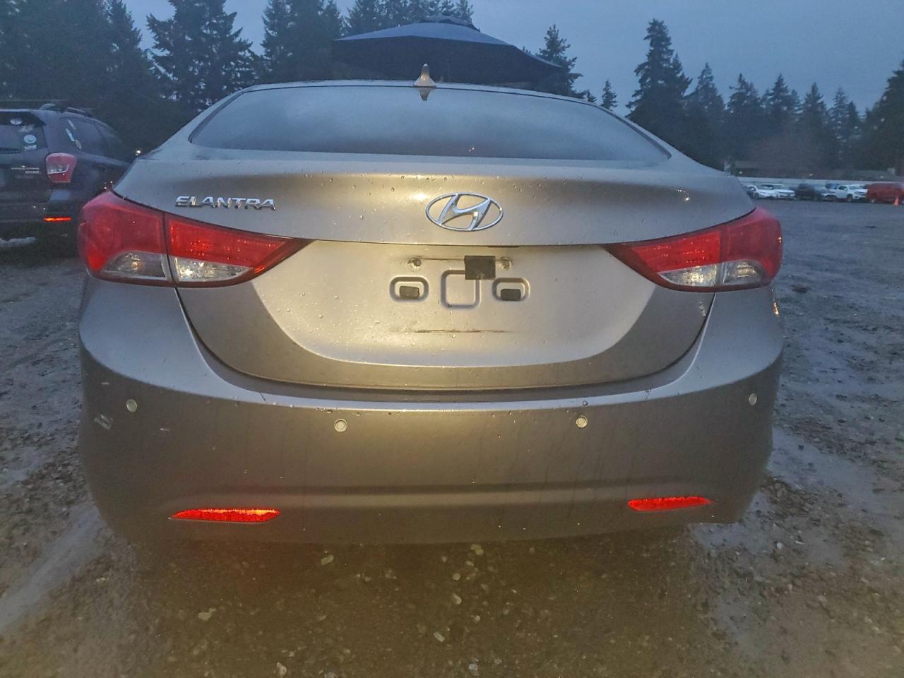 2013 HYUNDAI ELANTRA GLS photo 6