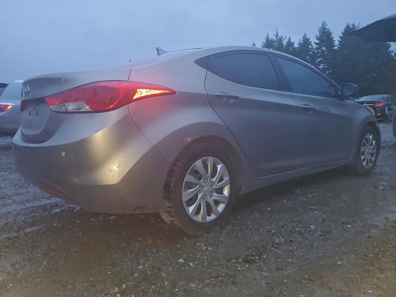 2013 HYUNDAI ELANTRA GLS photo 3