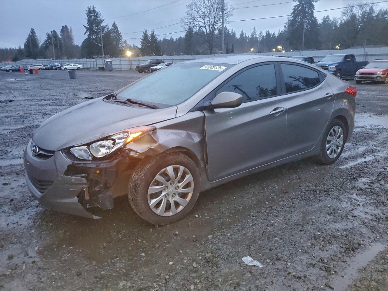 2013 HYUNDAI ELANTRA