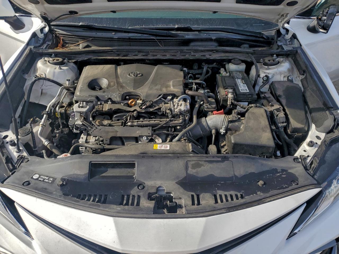 2021 TOYOTA CAMRY LE photo 11