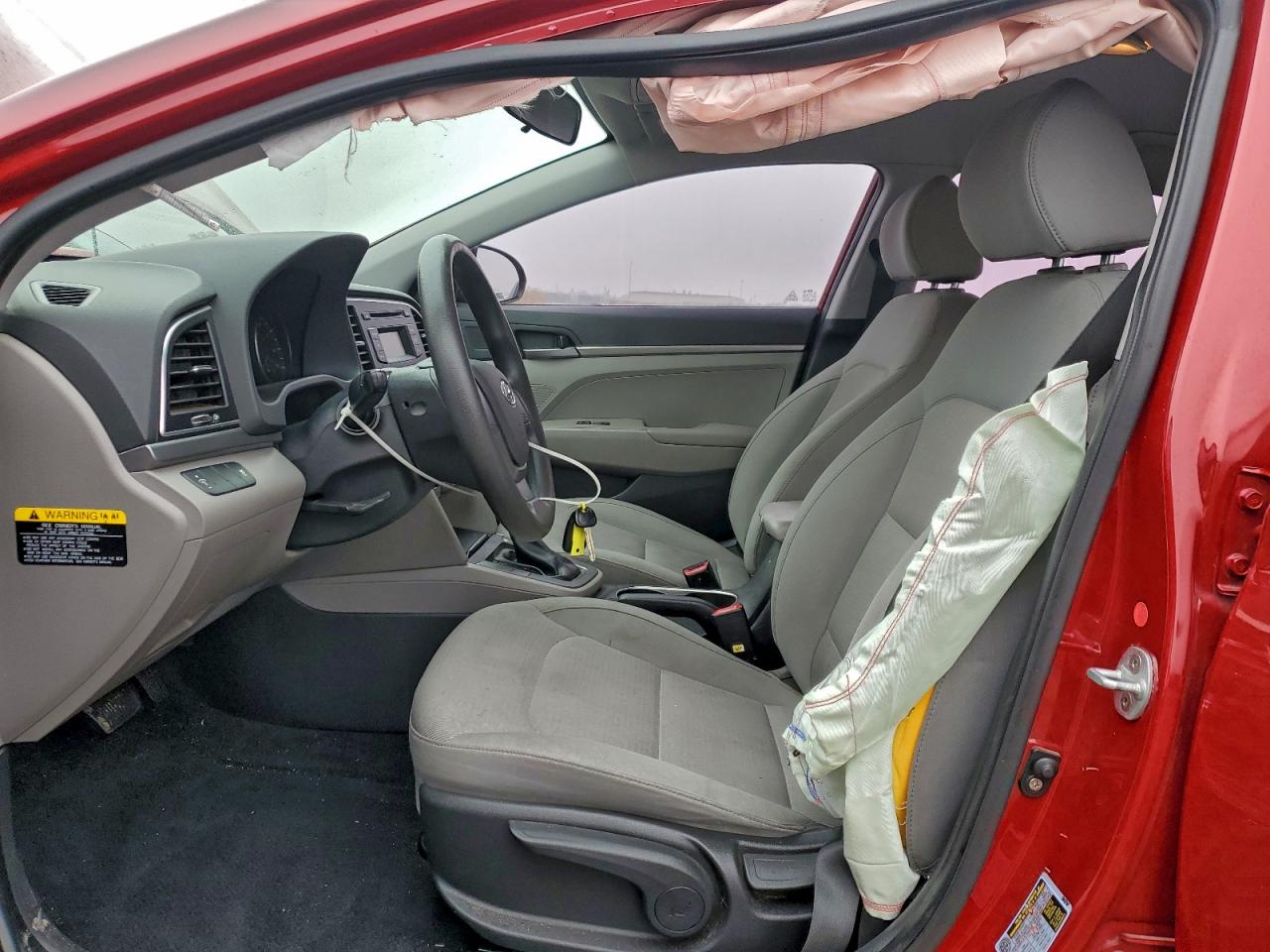 2017 HYUNDAI ELANTRA SE photo 7